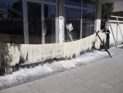 Erişte kesme sezonu başladı